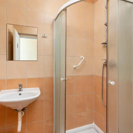 Hotel Otava - Vedlejsi Budova 2*